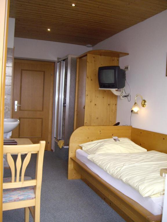 Hotel-Pension Stallinger Weyregg Habitación foto